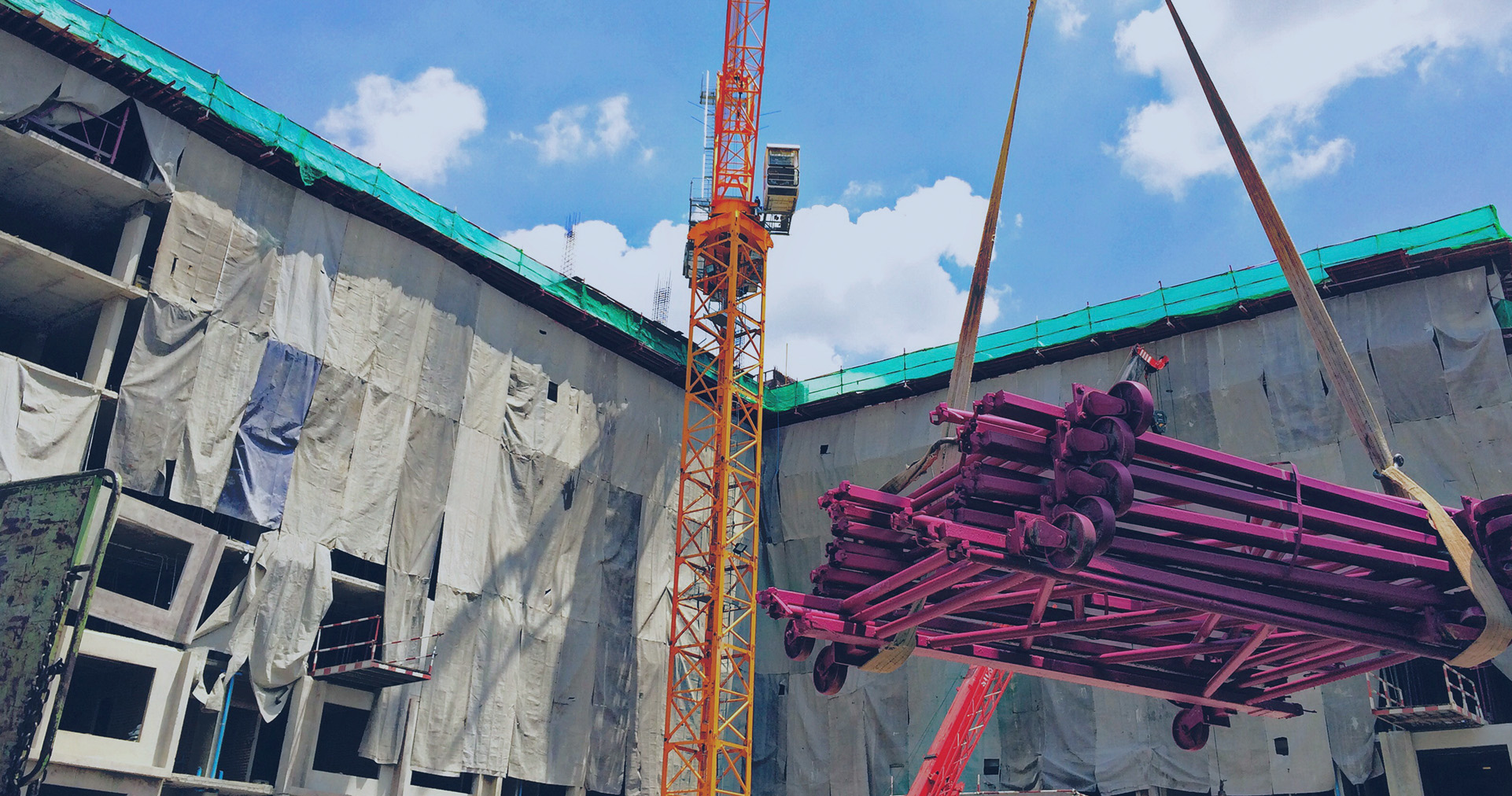 Heavy Equipment / Machinery